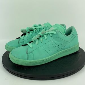 Nike Tennis Classic PRM GS Green Athletic Shoes Women's Size 7 (5.5Y)
